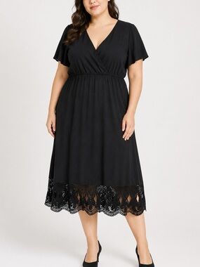 BloomChic Black Dress Plus Size 22-24  Lace Trim Plus Size